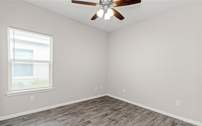 Building Photo - 10 Kentucky St