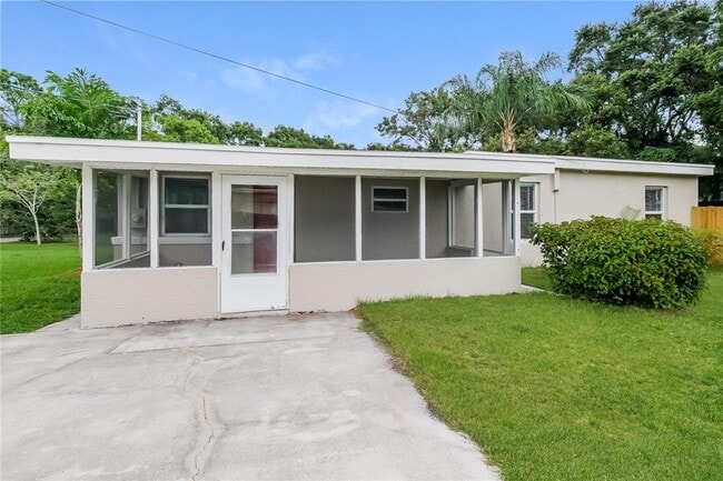 Building Photo - 1909 Glen Echo Ln