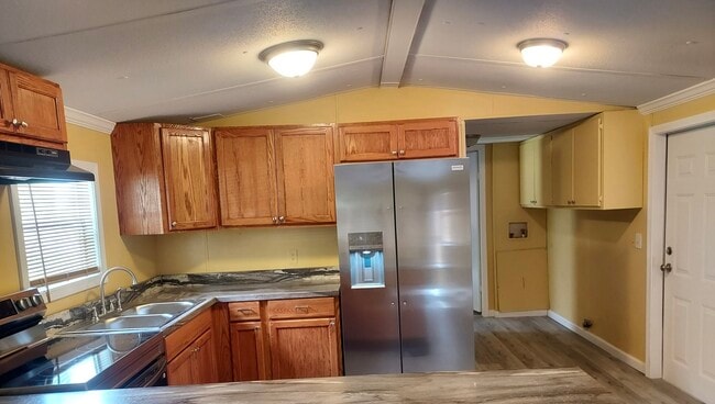 Primary Photo - 308 Lilly Ln