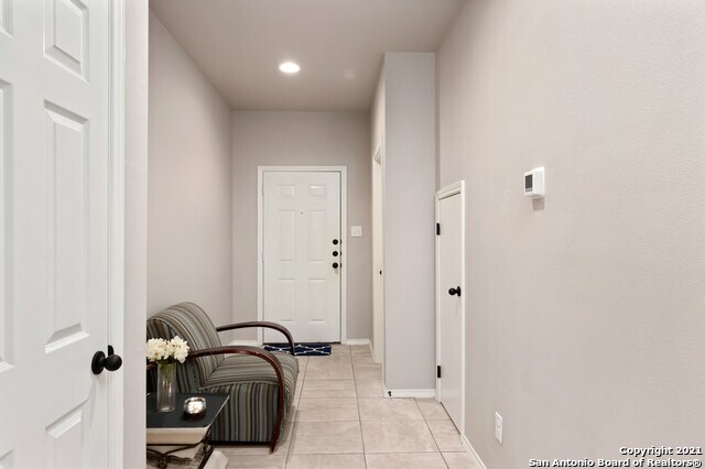 Building Photo - 11111 Belair Dr