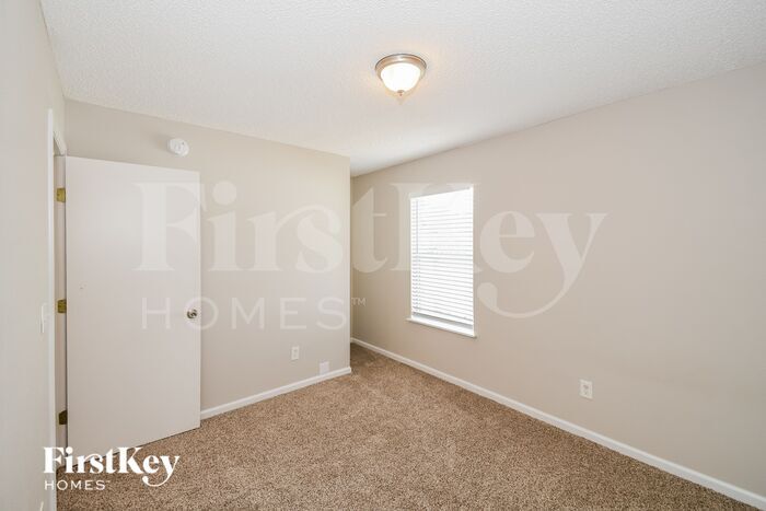 Building Photo - 11293 Martin Lakes Dr N