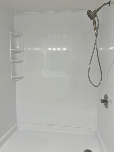 Shower 2nd Bathroom - 9741 Fontainebleau Blvd