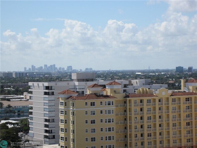 Building Photo - 1370 S Ocean Blvd