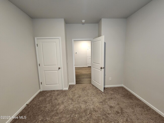 Building Photo - 227 Jones Rdg Ln