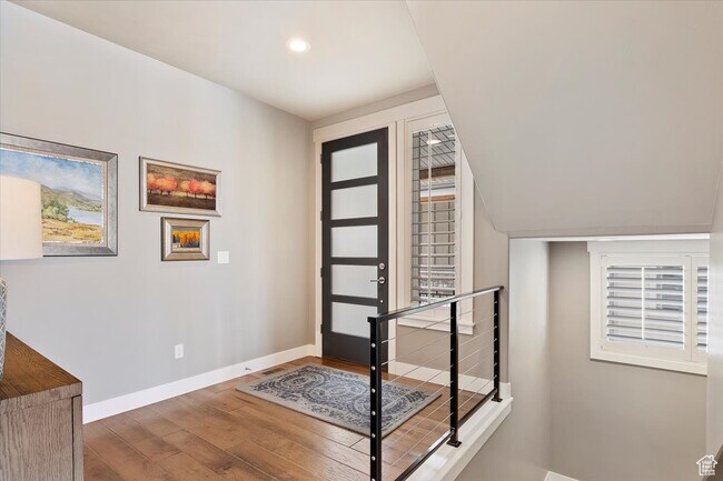 Building Photo - 6392 E 820 S