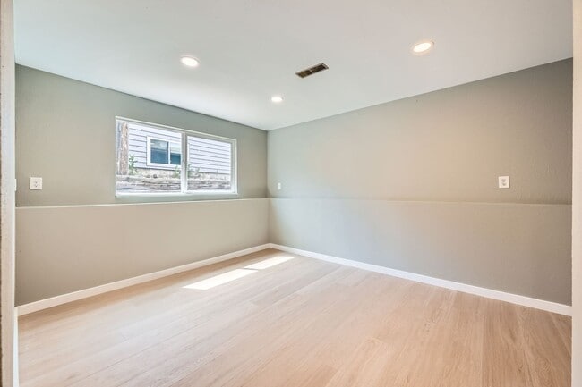 Building Photo - 17166 E Nassau Pl