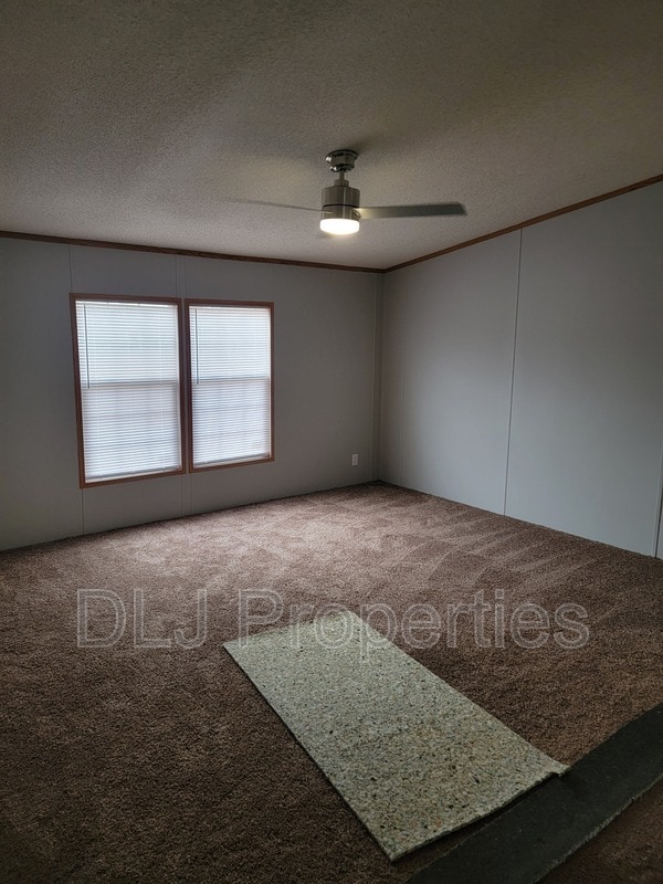 Building Photo - 1612 US-25W