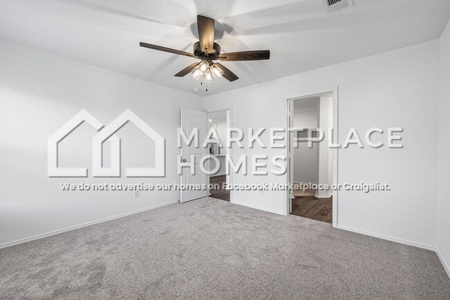 Building Photo - 22 Cedarwood Dr