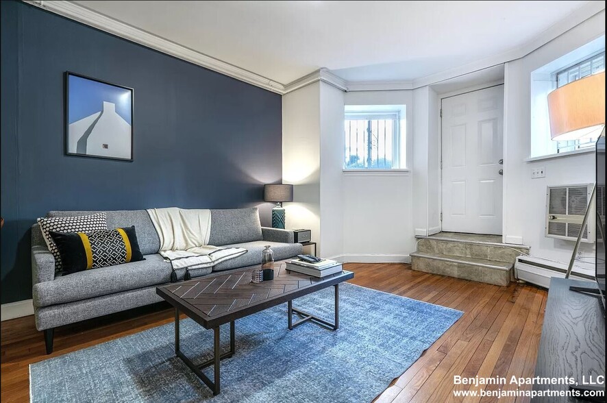 Primary Photo - 511 Beacon St