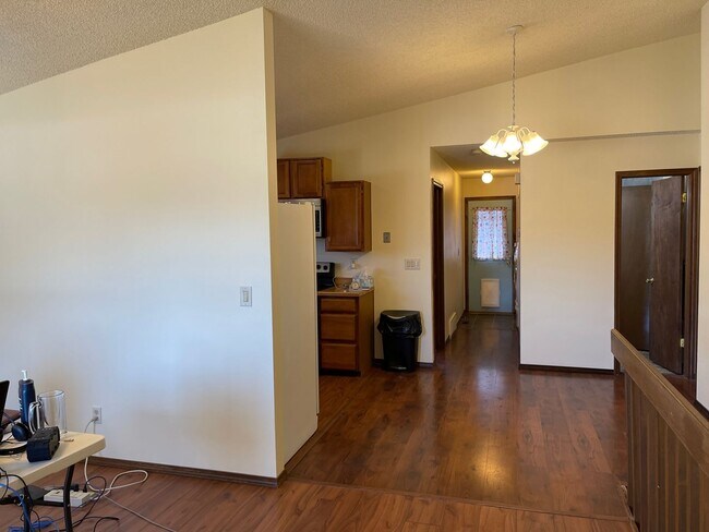 Building Photo - 4 Bedroom Rancher off of Powers Blvd