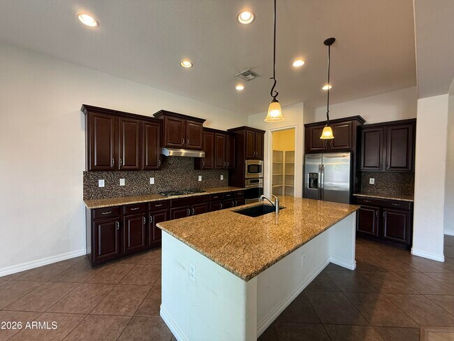 Building Photo - 4045 S Camellia Dr