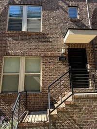 Building Photo - Beautiful condo in Midtown area!