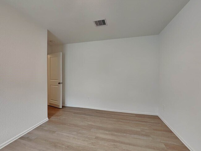 Building Photo - 24150 Sundown Vw Ln