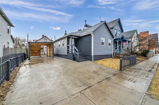 Building Photo - 2160 Fulton Rd