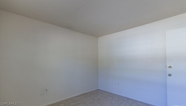 Building Photo - 3675 Estey Ave