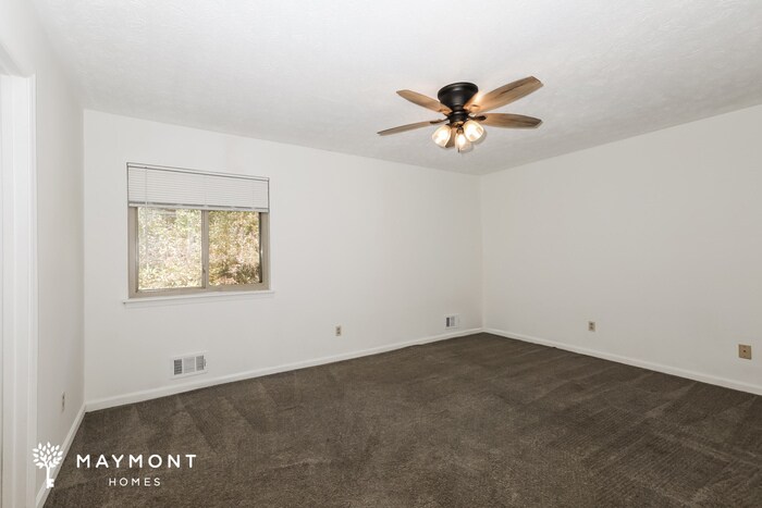 Building Photo - 8138 Englewood Trail