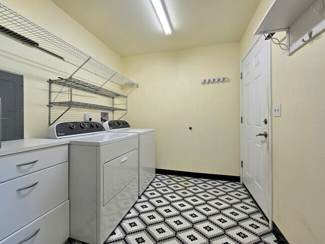 Building Photo - 3 Bedroom Home in Marysville