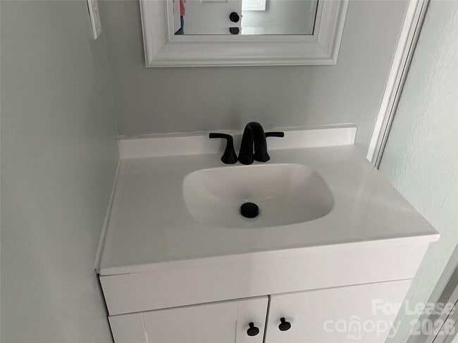 Building Photo - 14550 Waterside Dr