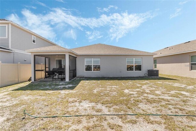 Building Photo - 495 Overpool Ave