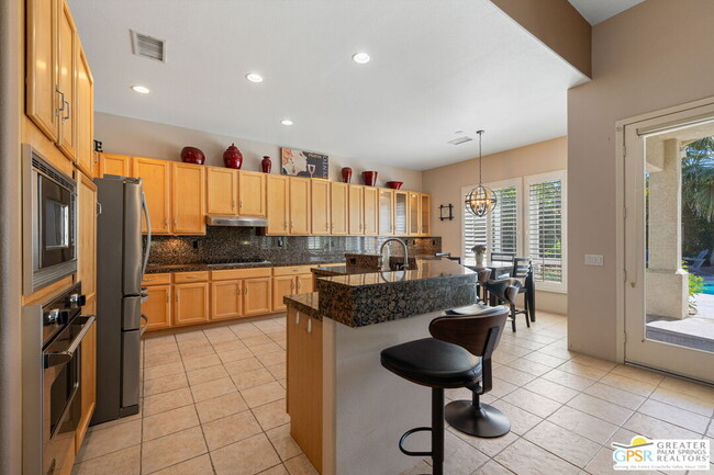Building Photo - 40870 Avenida Rosario