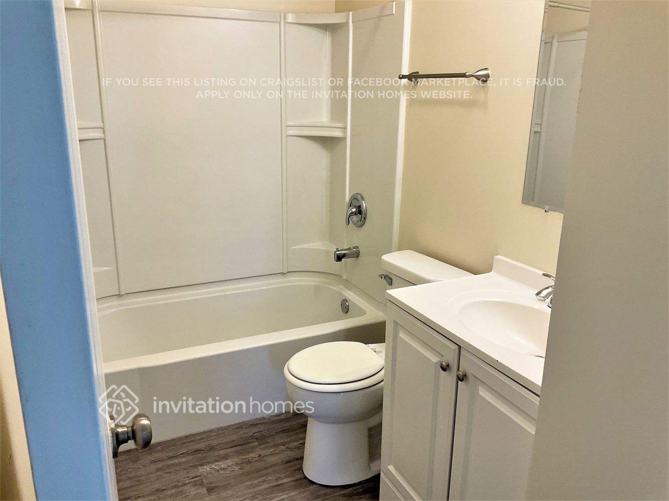 Building Photo - 108 S Spruce Ln