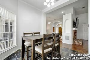 Building Photo - 1311 Crumpet