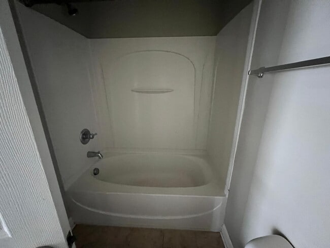 Building Photo - 155 Point Comfort Ln