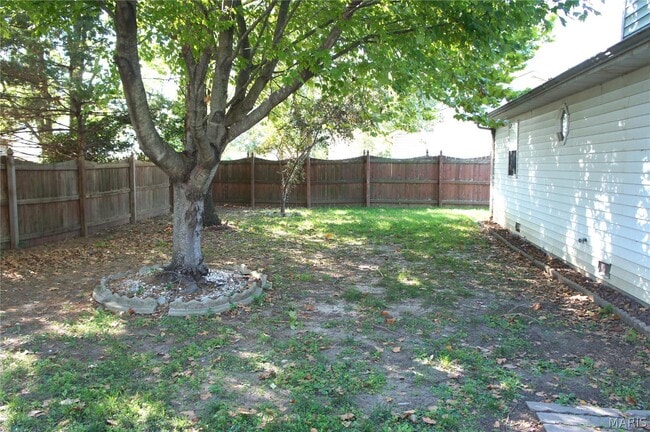 Building Photo - 1631 Thunderbird Ln