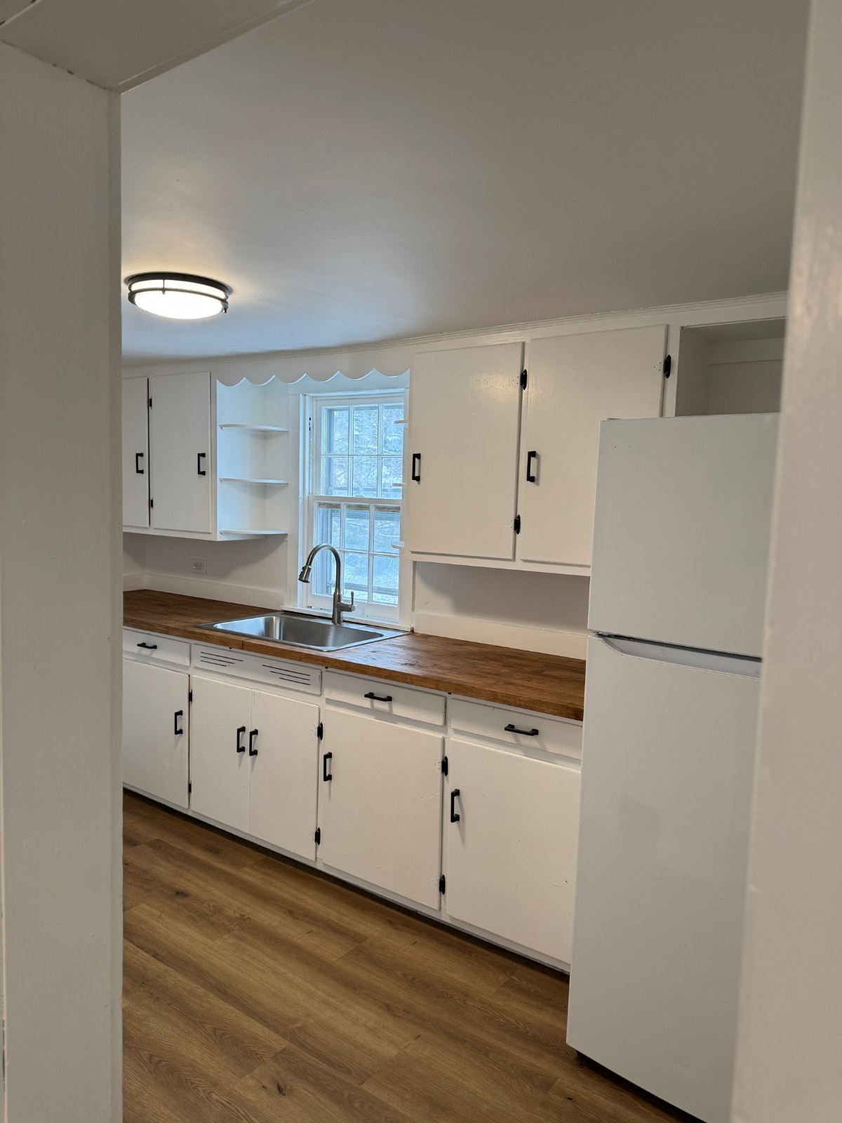 Building Photo - 204 Feltz St