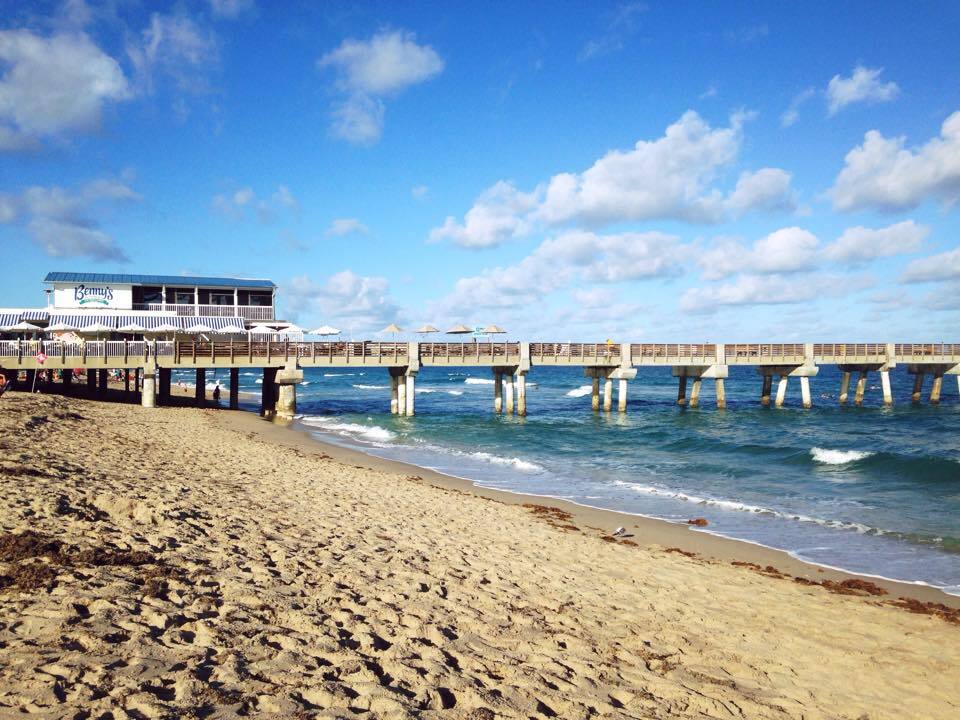 8 min. drive to the beach - 428 S C St