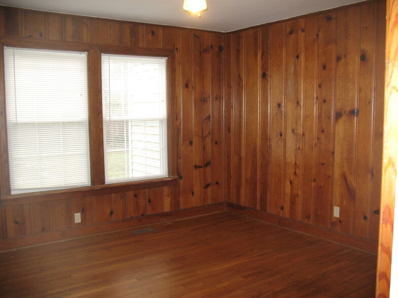 Building Photo - 4111 Aberdeen Rd