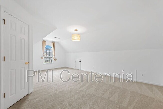 Building Photo - 418 Cimaron Park