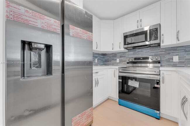 Building Photo - 9745 NW 37th St