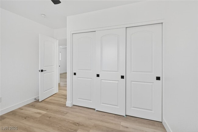 Building Photo - 405 Scenic Dr