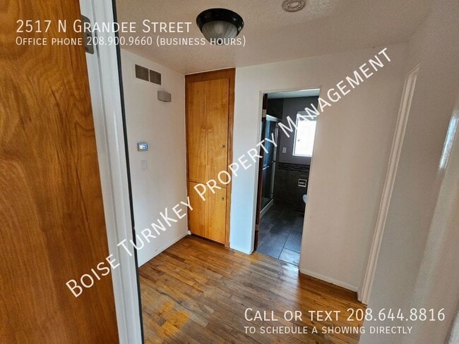 Building Photo - 2517 N Grandee St