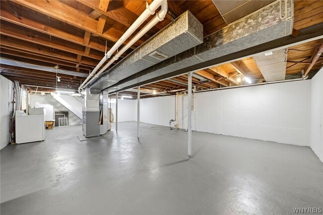 Building Photo - 66 Cleveland Dr