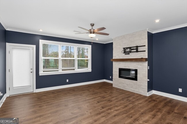 Building Photo - 3927 Acer Ct