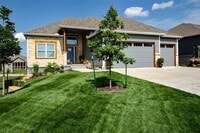 Building Photo - 418 Freemont Drive