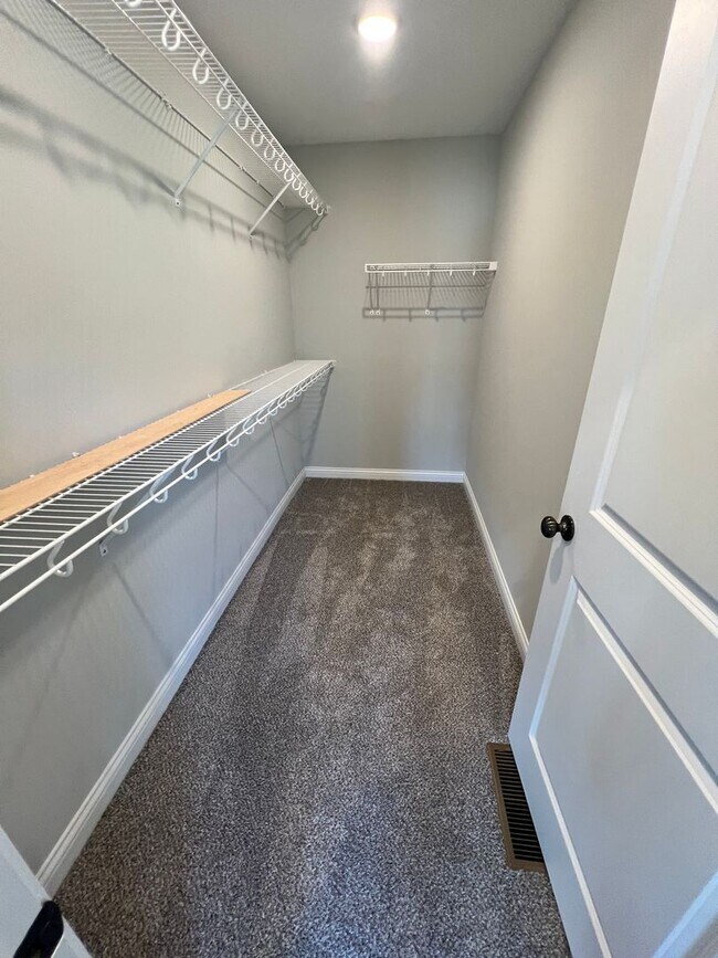 Building Photo - Spectacular newly remodeled home, next to ...