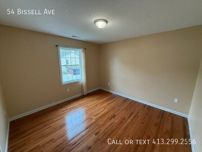 Building Photo - 54 Bissell Ave