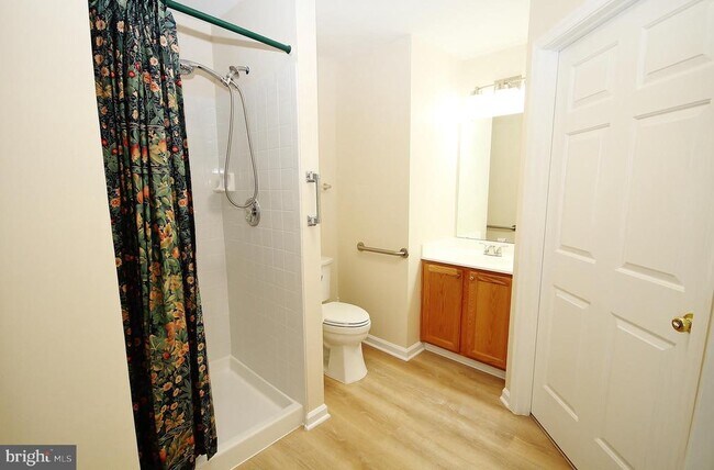 Building Photo - 7532 Coxton Ct