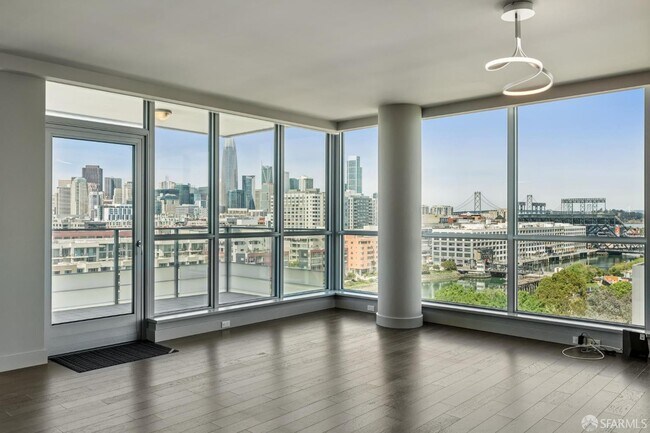 Building Photo - 708 Long Bridge St