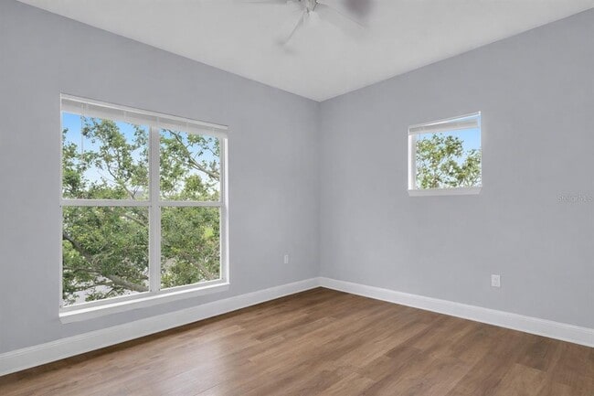 Building Photo - 10110 Winsford Oak Blvd