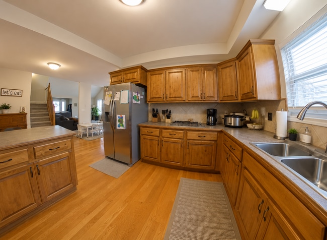 Building Photo - 3D Tour Available-HUGE Bedrooms + 2-Car Garage + Pet Friendly + Washer and Dryer Included! Availa...