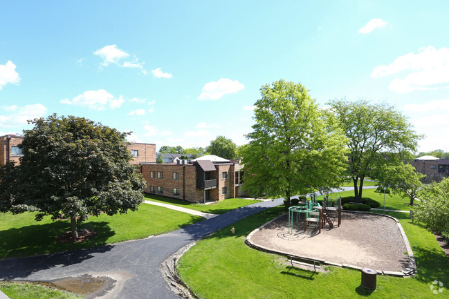 Building Photo - Indian Trail Apartments