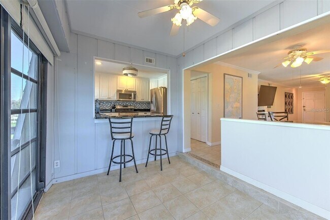 Building Photo - 1008 Apollo Beach Blvd