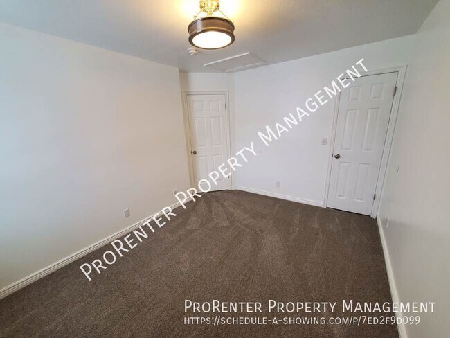 Building Photo - 3585 N 275 E