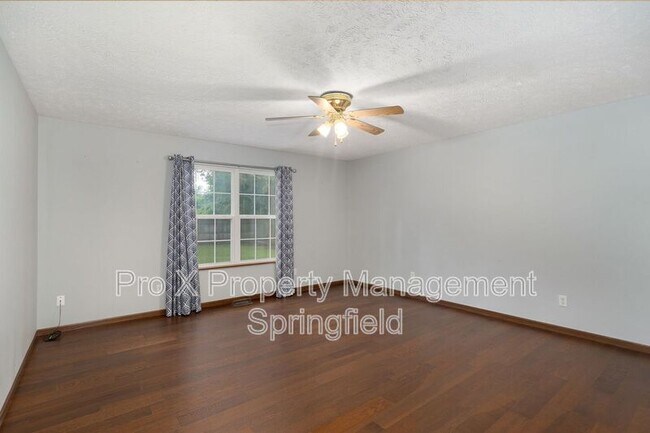 Building Photo - 3119 W Water St