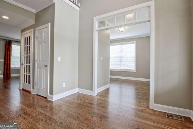 Building Photo - 50 Peninsula Cir