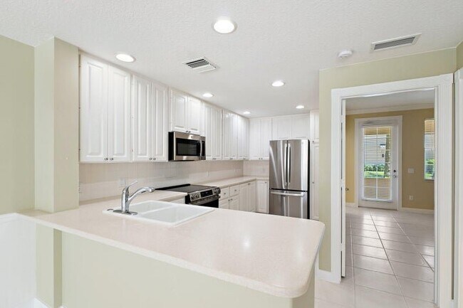 Building Photo - 4526 Illicium Dr